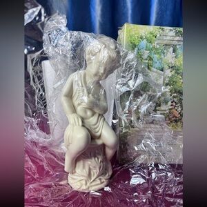 Vintage Avon - Florentine Cherub Fragrant Pomander